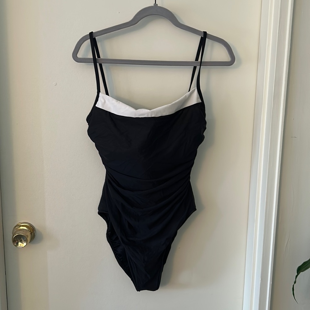 Size 16 Miraclesuit
